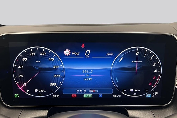 Mercedes-Benz GLC300 de 11 of 15