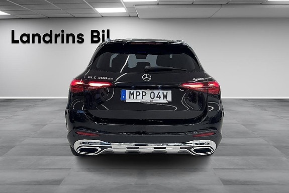 Mercedes-Benz GLC300 de 6 of 15