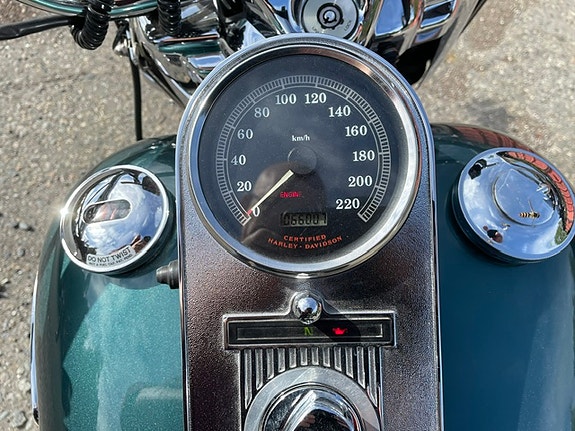 Harley-Davidson Road King Classic 5 of 7