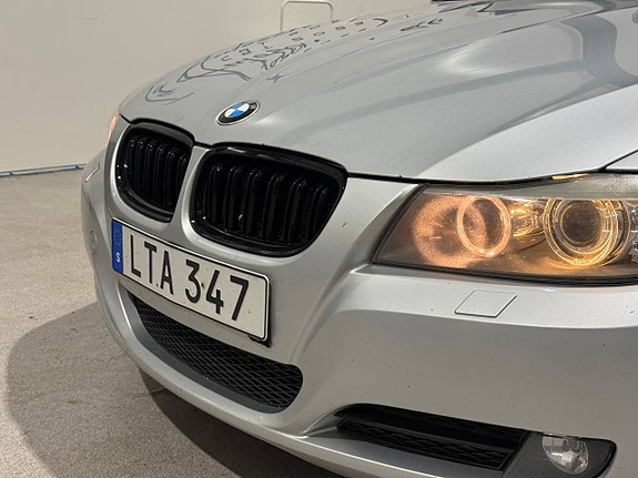 BMW 320d 6 of 8