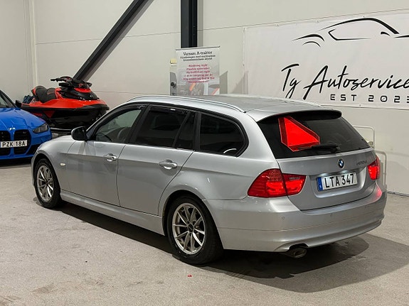 BMW 320d 3 of 8