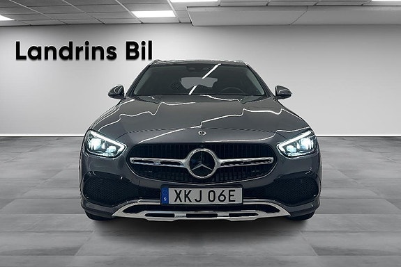 Mercedes-Benz C220 d 3 of 16