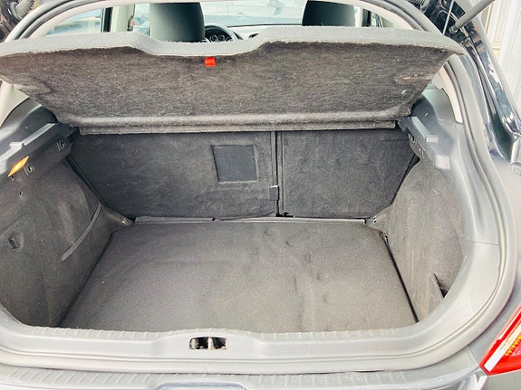 Peugeot 308 8 of 8