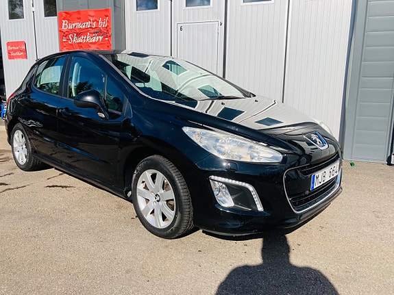 Peugeot 308 5 of 8