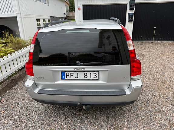 Volvo V70 4 of 12