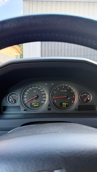 Volvo V70 12 of 12
