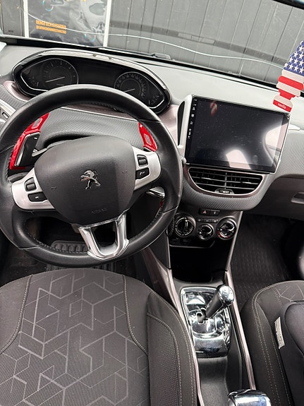 Peugeot 2008 4 of 4