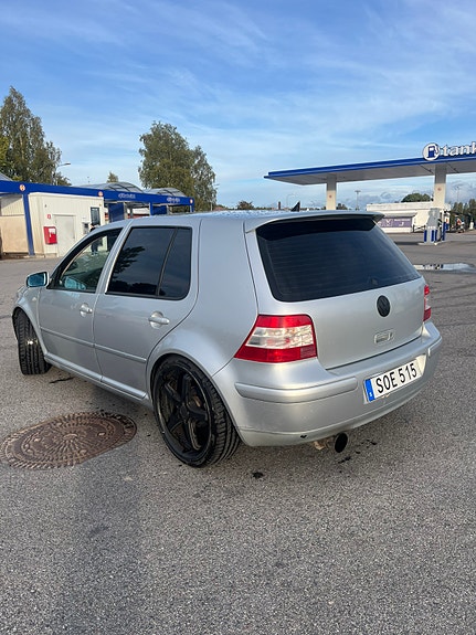 Volkswagen Golf IV 2 of 7