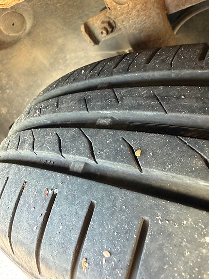 Renault Clio 9 of 13