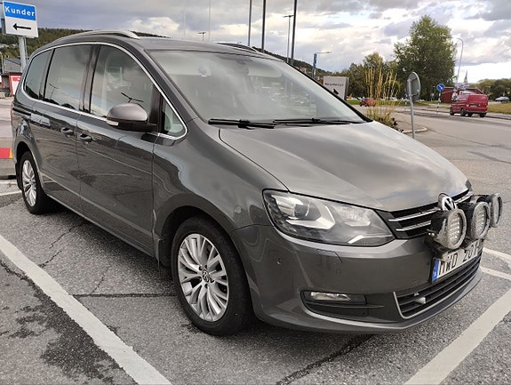 Volkswagen Sharan 2 of 11