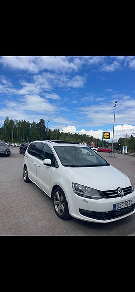 Volkswagen Sharan 7 of 8