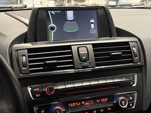 BMW 118d 7 of 9