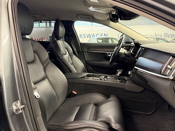 Volvo V90 Cross Country 14 of 26