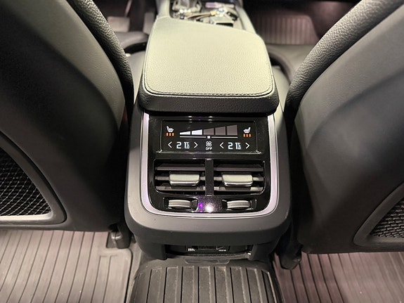 Volvo V90 Cross Country 24 of 26