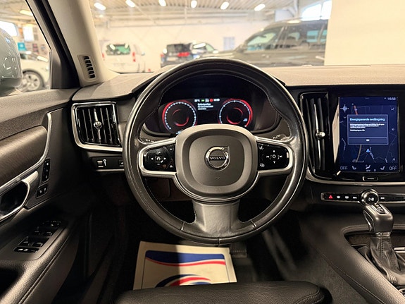 Volvo V90 Cross Country 16 of 26