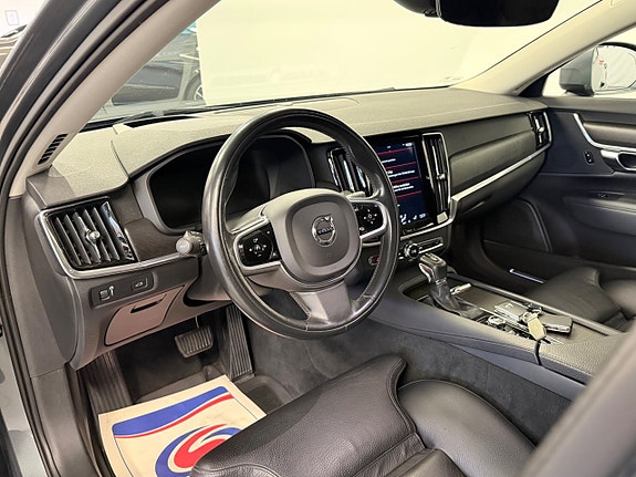 Volvo V90 Cross Country 7 of 26