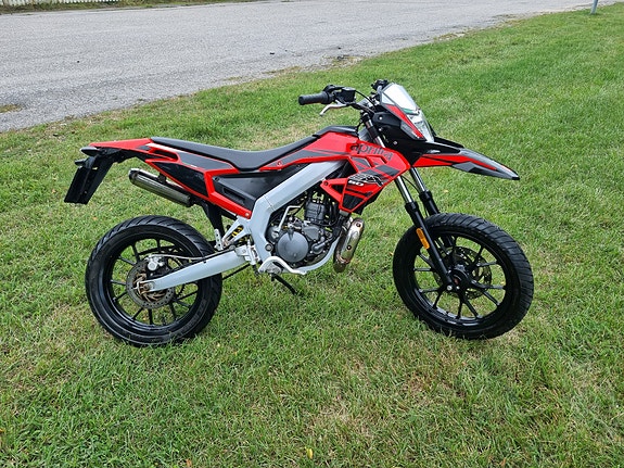 Aprilia SX50 3 of 4