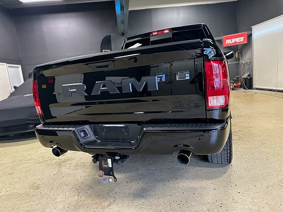 RAM 1500 4 of 7