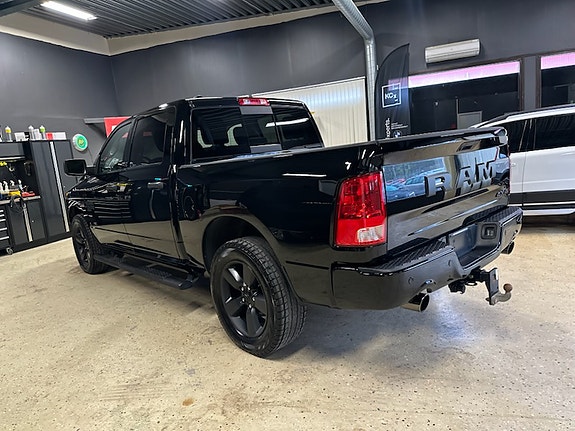 RAM 1500 3 of 7