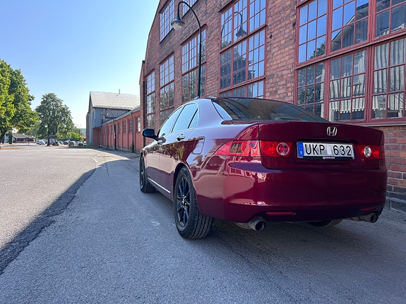Honda Accord 10 of 15