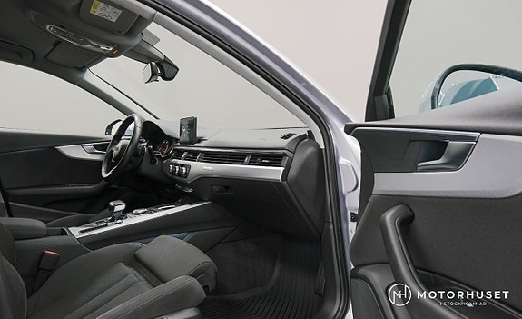 Audi A4 9 of 23