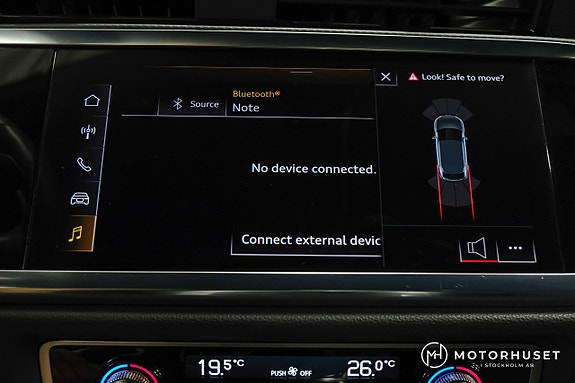 Audi Q3 14 of 27