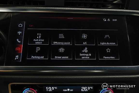 Audi Q3 12 of 27