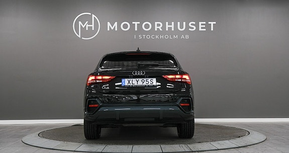 Audi Q3 6 of 27