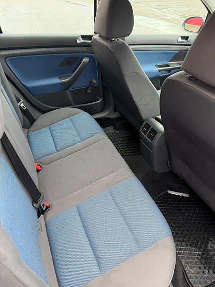 Volkswagen Golf V 6 of 7