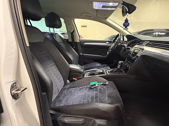 Volkswagen Passat 18 of 24