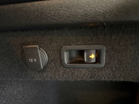 Volkswagen Passat 11 of 24