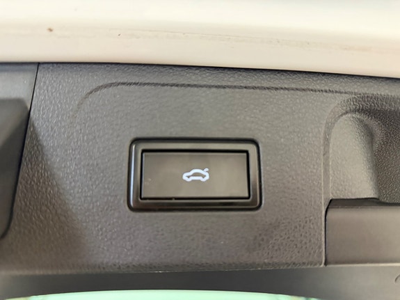 Volkswagen Passat 10 of 24