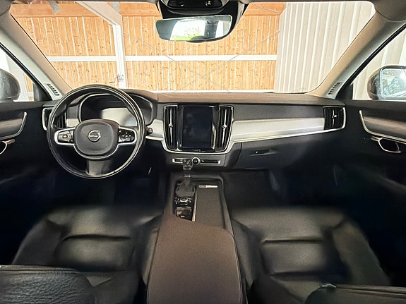 Volvo V90 8 of 11