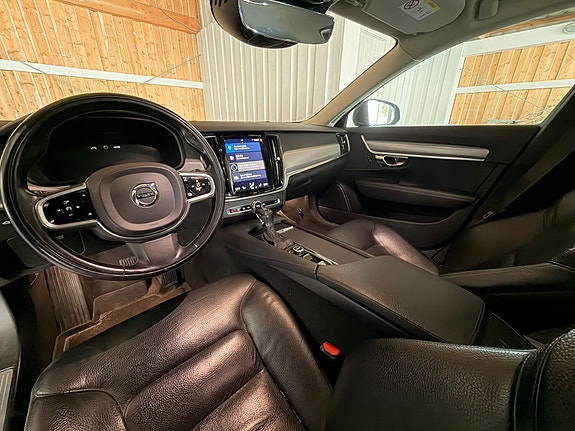 Volvo V90 4 of 11