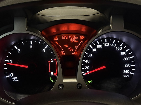 Nissan Juke 14 of 24