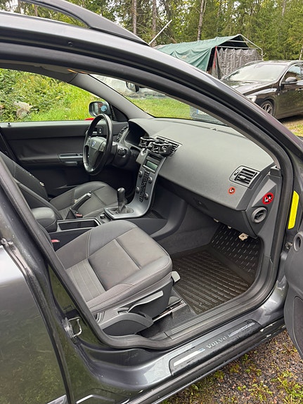 Volvo V50 5 of 6