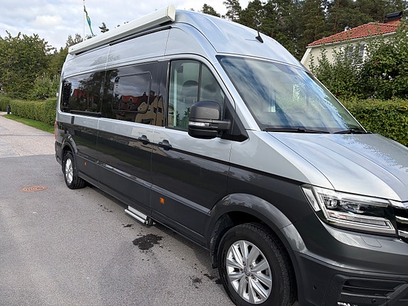 Volkswagen Grand California 680 2 of 12