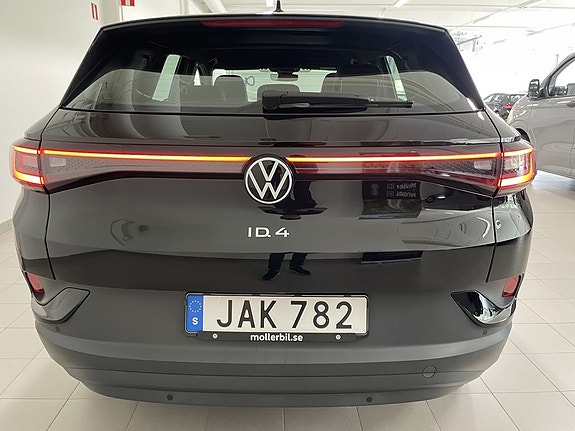 Volkswagen ID.4 6 of 15