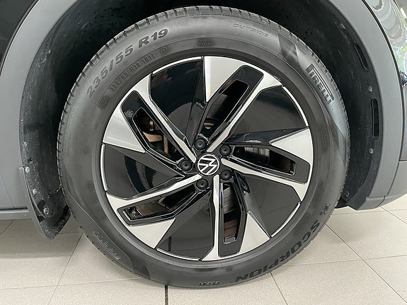Volkswagen ID.4 13 of 15