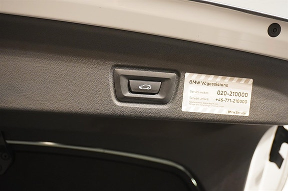 BMW i4 15 of 17