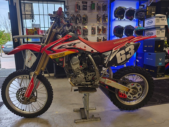 Honda CRF 150 4 of 8