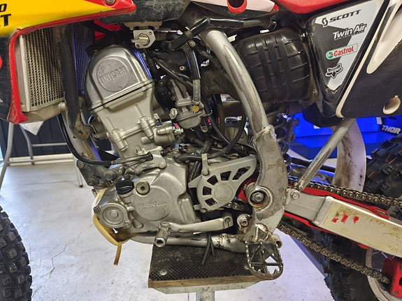 Honda CRF 150 3 of 8