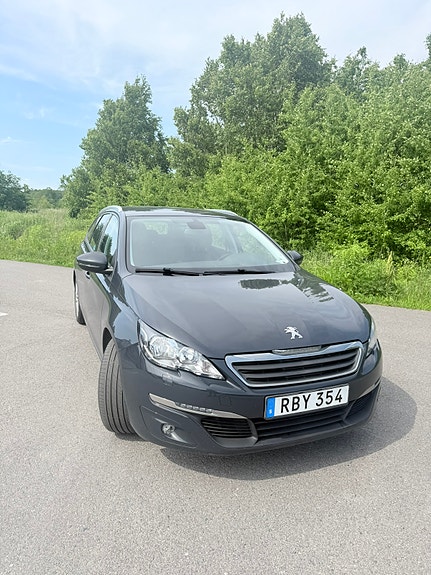 Peugeot 308 SW 7 of 7