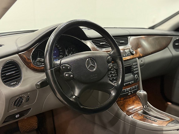 Mercedes-Benz CLS350 9 of 24