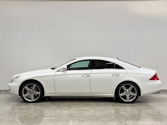 Mercedes-Benz CLS350 8 of 24