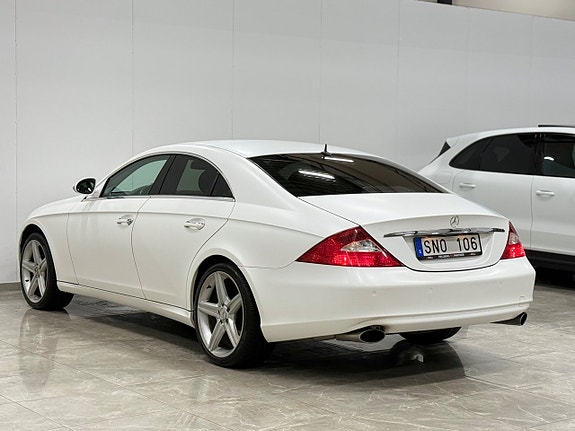 Mercedes-Benz CLS350 3 of 24