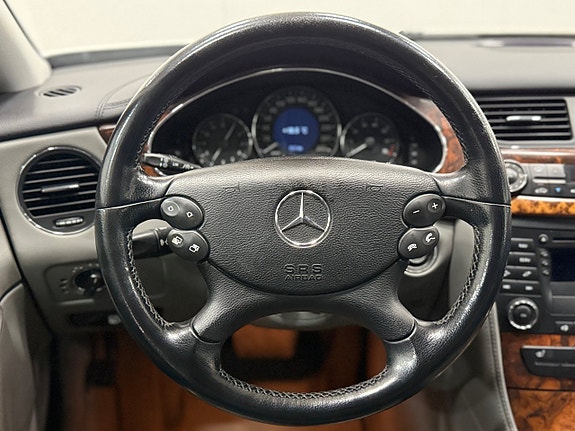 Mercedes-Benz CLS350 22 of 24