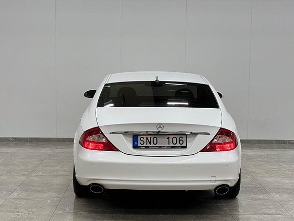 Mercedes-Benz CLS350 7 of 24