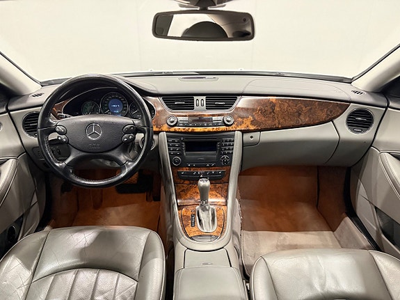 Mercedes-Benz CLS350 10 of 24