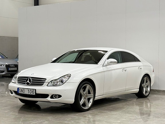 Mercedes-Benz CLS350 4 of 24